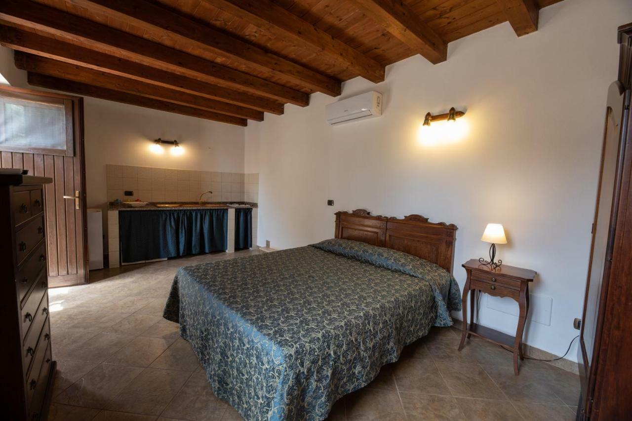 Agriturismo Masseria Sant' Elia Arenella  Zimmer foto